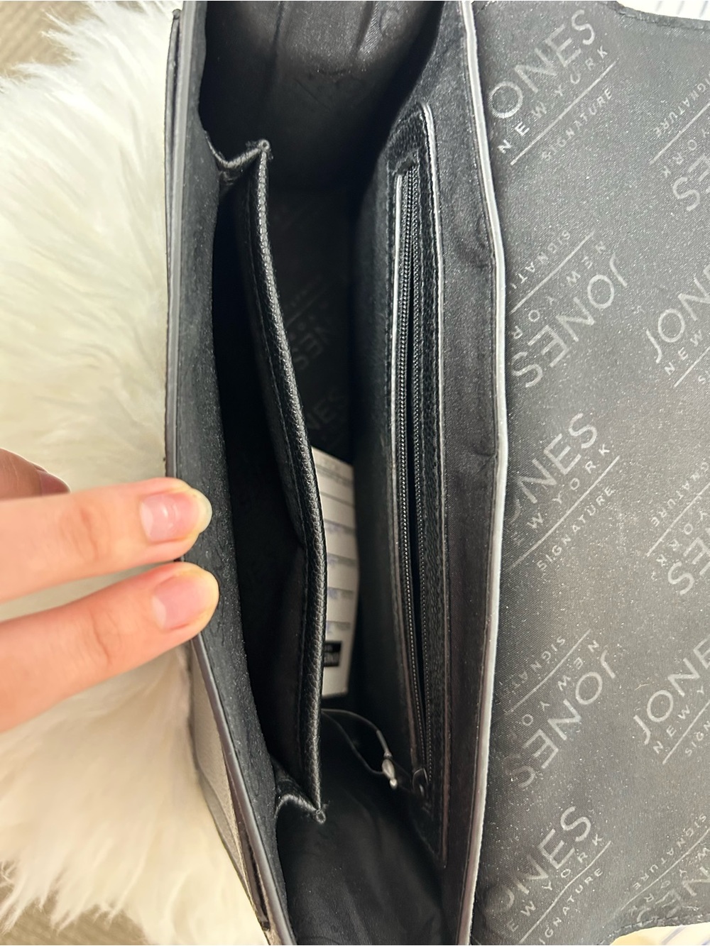 NWT Jones New York Black Leather Crossbody Shoulder Pocketbook - Picture 5 of 9